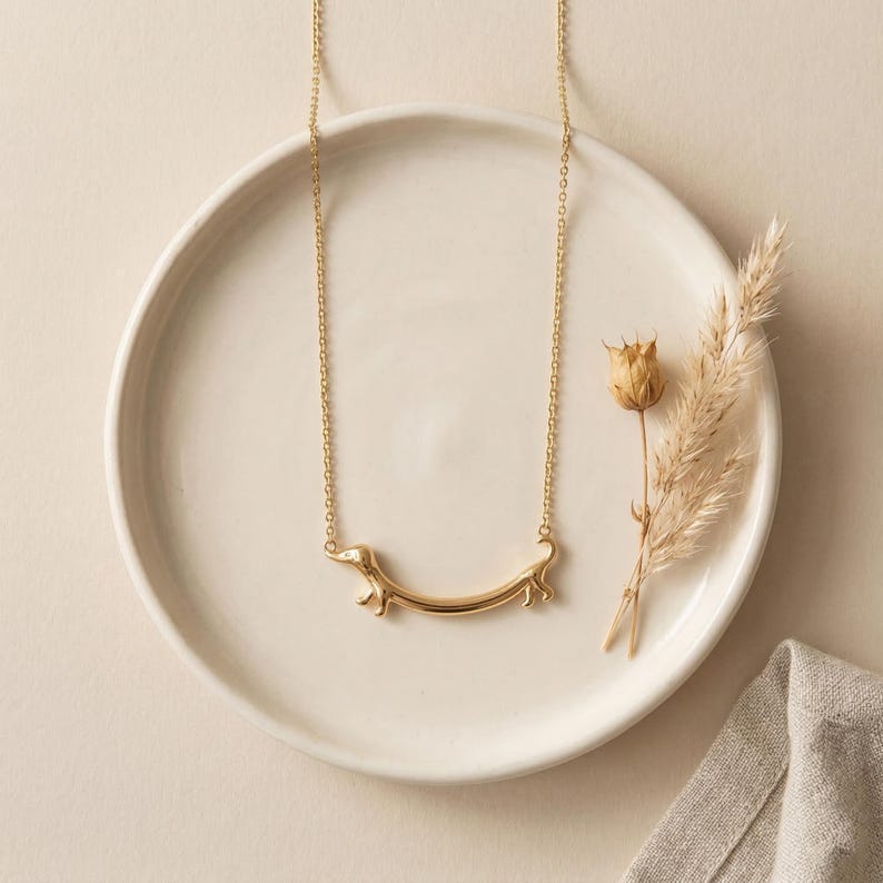 Dachshund Curve Necklace