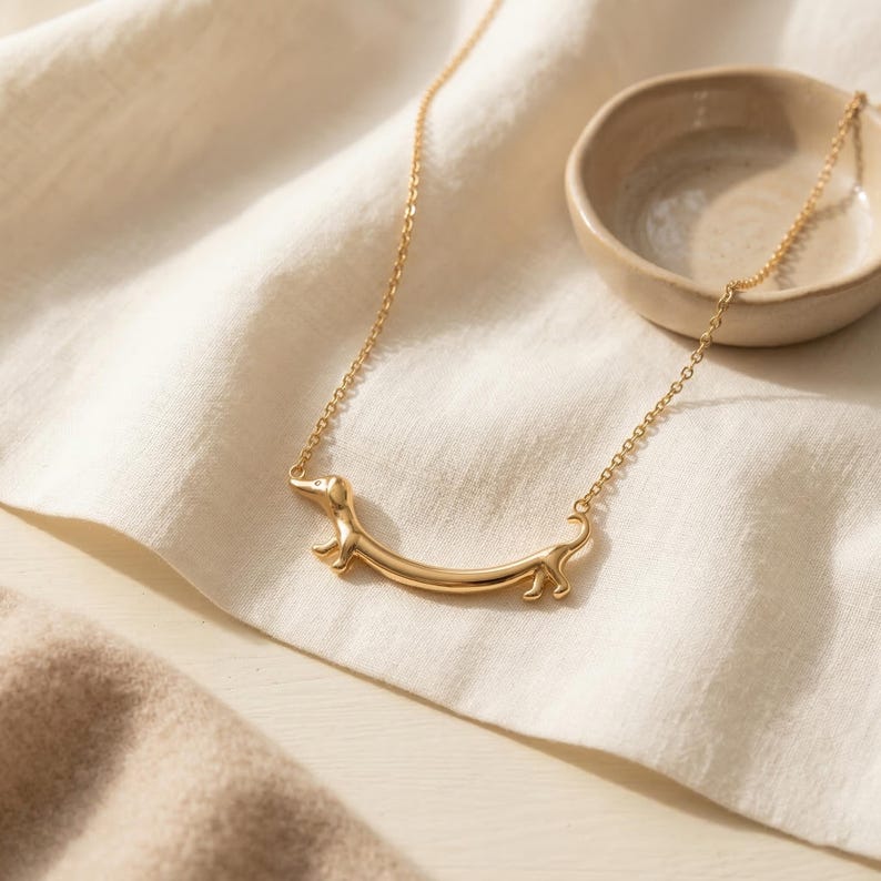 Dachshund Curve Necklace
